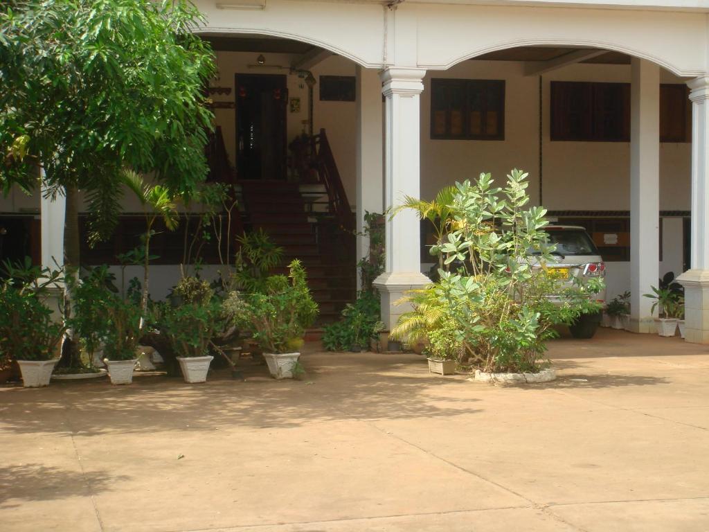 Champa Hotel Pakse Exterior foto